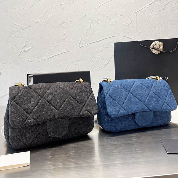 embroidery alphabet women thick chain designer bag vintage denim crossbody large capacity shoulder bag quilted trend gold hardware luxury ha
embroidery alphabet women thick chain designer bag vintage denim crossbody large capacity shoulder bag quilted trend gold hardware luxury ha