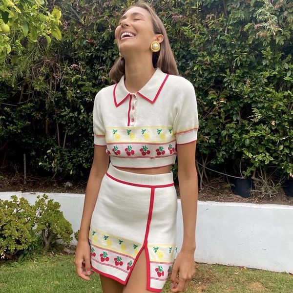 dress 2021 women lapel collar short sleeve mini skirt suit female vintage tight jacket split fork short skirt suit, White
dress 2021 women lapel collar short sleeve mini skirt suit female vintage tight jacket split fork short skirt suit, White