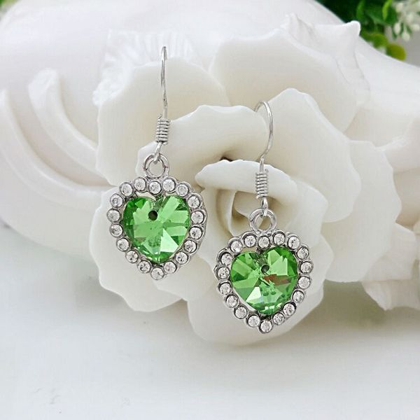 10sets/lot fashion jewelry ornaments earrings studs inlaid senior rhinestone bright twinkle crystal valentine's gift plating white k he, Golden;silver
10sets/lot fashion jewelry ornaments earrings studs inlaid senior rhinestone bright twinkle crystal valentine's gift plating white k he, Golden;silver