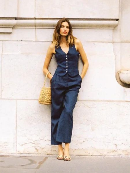 vests 2022 spring and autumn new 100% linen solid color singlebreasted vneck sleeveless women casual short vest jacket trousers, Black;white
vests 2022 spring and autumn new 100% linen solid color singlebreasted vneck sleeveless women casual short vest jacket trousers, Black;white