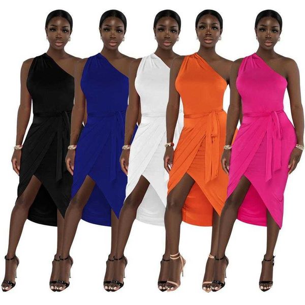 womens clothing wholesale diagonal collar sleeveless slit dress, Black;gray
womens clothing wholesale diagonal collar sleeveless slit dress, Black;gray