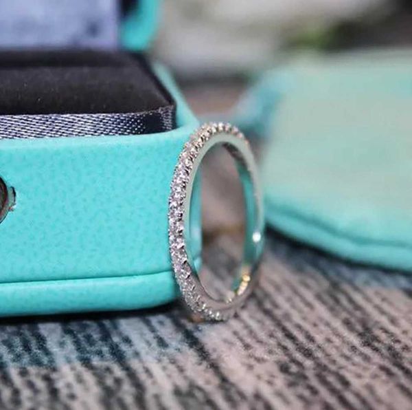 band rings luxurys desingers ins simple design sense sterling silver ladies classic six-claw diamond rng rings birthday gift female male mot
band rings luxurys desingers ins simple design sense sterling silver ladies classic six-claw diamond rng rings birthday gift female male mot