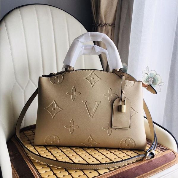 totes genuine leather luxurys women handbags square bag fashion cover lock shoulder crossbody phone beach designer bags messenger bags uomef
totes genuine leather luxurys women handbags square bag fashion cover lock shoulder crossbody phone beach designer bags messenger bags uomef