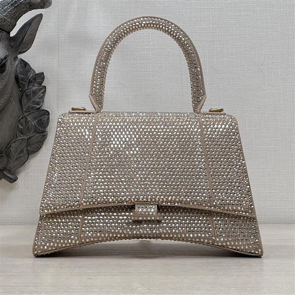 rhinestone hourglass bag shimmer crossbody crescent bag handbag women hobo purses real genuine leather diamonds should2392
rhinestone hourglass bag shimmer crossbody crescent bag handbag women hobo purses real genuine leather diamonds should2392