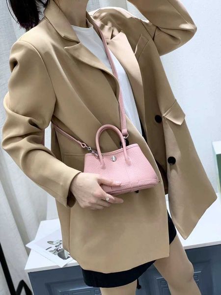 designer herbag garden party evening 2023 spring new women's 20cm 25cm layer cow leather small garden portable messenger bag 8b7f
designer herbag garden party evening 2023 spring new women's 20cm 25cm layer cow leather small garden portable messenger bag 8b7f