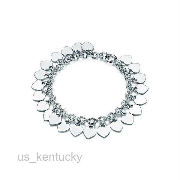 charm bracelets famous 925 sterling silver designer brands classic charm diy bracelet multi heart label handwear l2212162801, Golden;silver
charm bracelets famous 925 sterling silver designer brands classic charm diy bracelet multi heart label handwear l2212162801, Golden;silver