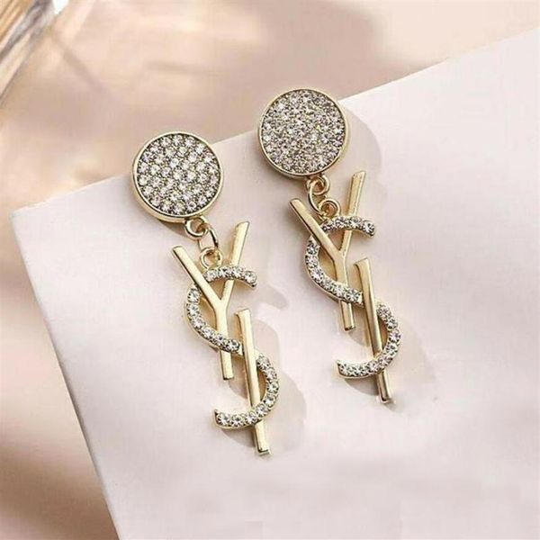 fashion women designer earrings ear stud brand 18k gold plated designers geometry letters crystal earring wedding party jewerlry c186o, Golden;silver
fashion women designer earrings ear stud brand 18k gold plated designers geometry letters crystal earring wedding party jewerlry c186o, Golden;silver