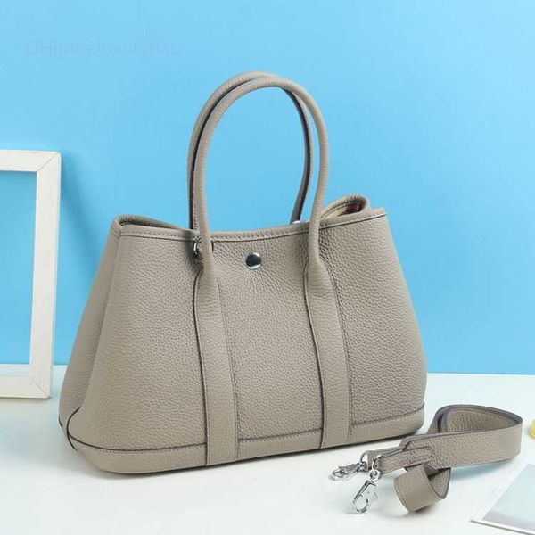 designer herbag garden party evening 2023 new litchi pattern layer cow hand women's h soft leather garden messenger bag 11y7
designer herbag garden party evening 2023 new litchi pattern layer cow hand women's h soft leather garden messenger bag 11y7