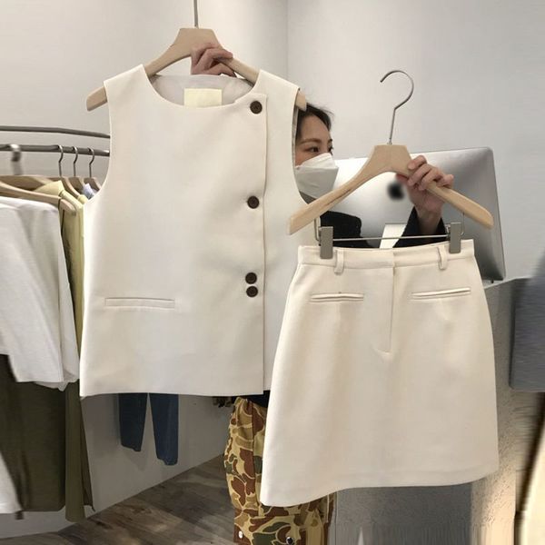 two piece dress above knee skirt suits fashion ol white blazer vest women jacket summer slim elegant two piece outfits sets 230422
two piece dress above knee skirt suits fashion ol white blazer vest women jacket summer slim elegant two piece outfits sets 230422