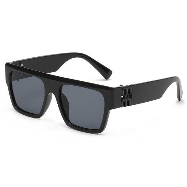 22049 trendy large frame sunglasses fashionable men's and women's, Black 
22049 trendy large frame sunglasses fashionable men's and women's, Black