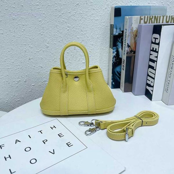 designer herbag garden party evening 2023 spring new women's 20cm 25cm layer cow leather small garden portable messenger bag kd6x
designer herbag garden party evening 2023 spring new women's 20cm 25cm layer cow leather small garden portable messenger bag kd6x