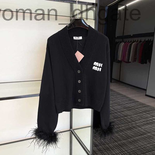 women's jackets designer knitted women's spring celebrity style spliced ostrich hair v-neck knitted coat j9ym, Black;brown
women's jackets designer knitted women's spring celebrity style spliced ostrich hair v-neck knitted coat j9ym, Black;brown