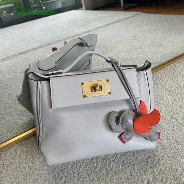 hemres 2023 spring new style textured leather women's bag layer cow 2424 handbag versatile messenger j42f, Black
hemres 2023 spring new style textured leather women's bag layer cow 2424 handbag versatile messenger j42f, Black