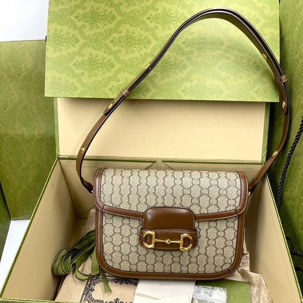 designers horsebit 1955 saddles bag womens mens vintage horseshoe cleo canvas envelope bags hobo luxury crossbody handbags shoulder clutch s
designers horsebit 1955 saddles bag womens mens vintage horseshoe cleo canvas envelope bags hobo luxury crossbody handbags shoulder clutch s