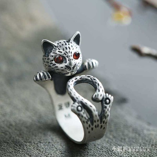 925 pure yintai silver garnet cat ring, Golden
925 pure yintai silver garnet cat ring, Golden