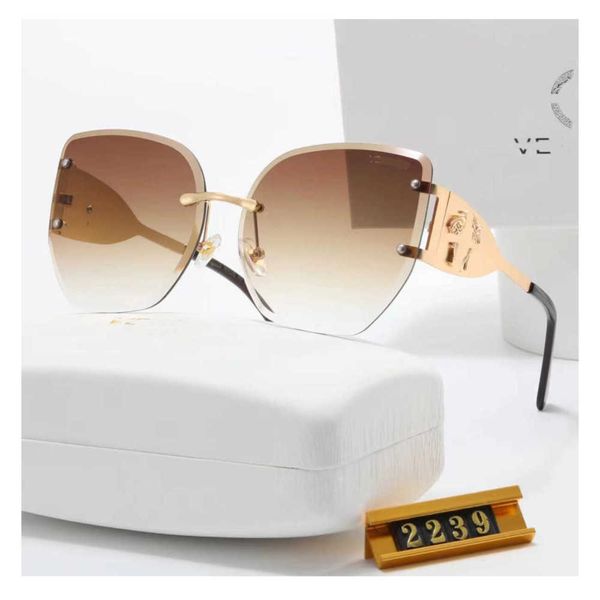 branded designer medusa versage sunglasses channel mens womens frameless sunglass summer drive uv resistant fashion popular glasses, White;black
branded designer medusa versage sunglasses channel mens womens frameless sunglass summer drive uv resistant fashion popular glasses, White;black