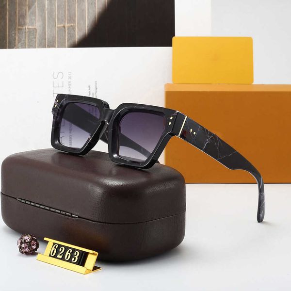 fashion designer sunglass sunglasses women 605 men glasses womens sun glass uv400 lens with box, White;black
fashion designer sunglass sunglasses women 605 men glasses womens sun glass uv400 lens with box, White;black