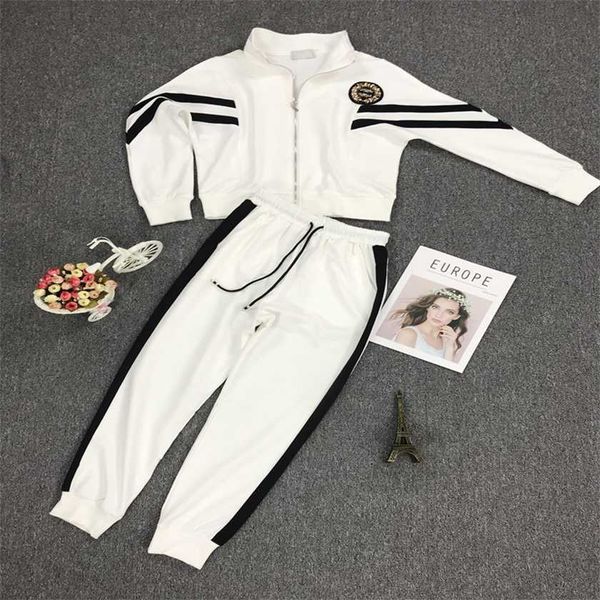 26% off leisure pure cotton sports women's autumn new double two piece set european fashion trend, White
26% off leisure pure cotton sports women's autumn new double two piece set european fashion trend, White