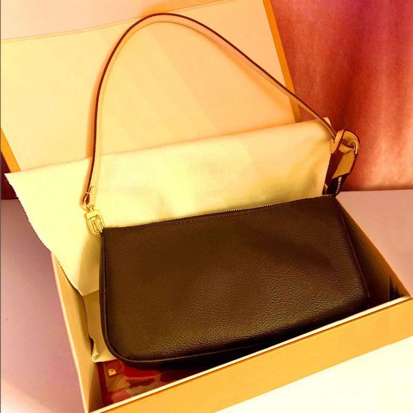 millionaire brown flower genuine leather handbags tote white plaid womans shoulder bags purse designer totes fashion flower handbag wallets
millionaire brown flower genuine leather handbags tote white plaid womans shoulder bags purse designer totes fashion flower handbag wallets
