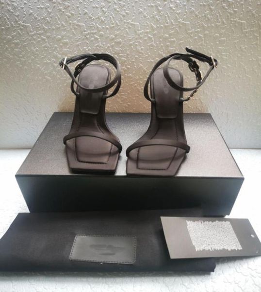 2022 summer new sandals edition luxury women039s shoes imported cowhide good material ornament bright diamond women highheeled8957047, Black
2022 summer new sandals edition luxury women039s shoes imported cowhide good material ornament bright diamond women highheeled8957047, Black