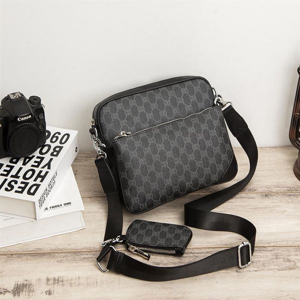 designers mens crossbody bags luxury men briefcases nylon messenger envelope bag fashion purses single shoulder schoolbags leather286u
designers mens crossbody bags luxury men briefcases nylon messenger envelope bag fashion purses single shoulder schoolbags leather286u