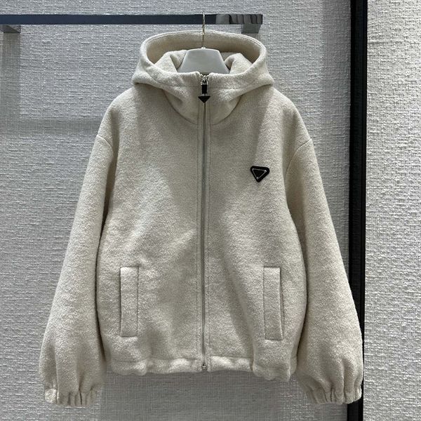 Designer Womens Jackets Fashion Wool Jacket Winter Woman Fur Faux Coats Classic Hooded Short Woolen Coat Casual Outerwear Windbreaker S, S2
Designer Womens Jackets Fashion Wool Jacket Winter Woman Fur Faux Coats Classic Hooded Short Woolen Coat Casual Outerwear Windbreaker S, S2