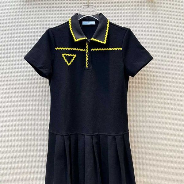 30% off summer new versatile polo collar sleeve dress family triangle academy style age reducing pleated short skirt, Black;gray
30% off summer new versatile polo collar sleeve dress family triangle academy style age reducing pleated short skirt, Black;gray