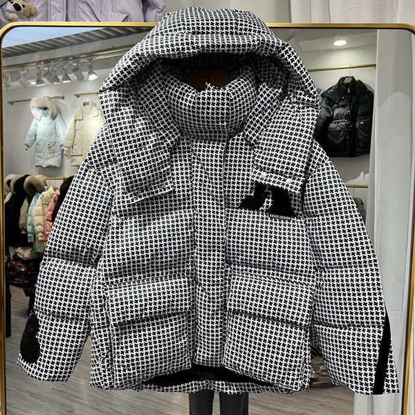 parkas europe stationhoundstooth hooded puffy coat women winter down coats warm outerwear white duck down jackets warm coat female, Black
parkas europe stationhoundstooth hooded puffy coat women winter down coats warm outerwear white duck down jackets warm coat female, Black