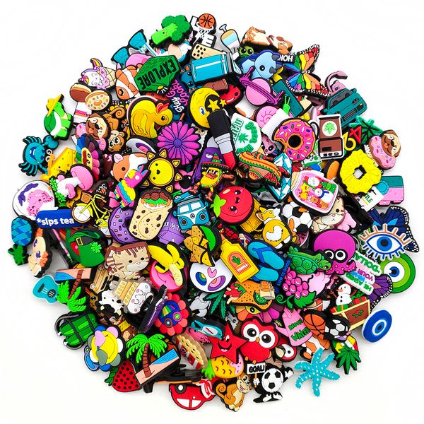 shoe parts accessories 30500pcs jibz wholesale random cartoon charms decrations for croc buckle kids xmas gifts 230421, White;pink
shoe parts accessories 30500pcs jibz wholesale random cartoon charms decrations for croc buckle kids xmas gifts 230421, White;pink