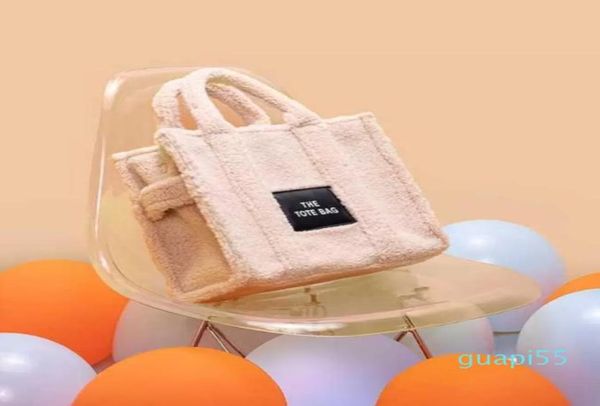 winter designer the tote bag woolen teddy curl plush faux fur square handbag sherpa large capacity shopping commuter3665825
winter designer the tote bag woolen teddy curl plush faux fur square handbag sherpa large capacity shopping commuter3665825