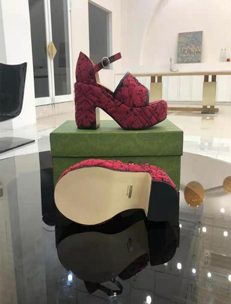 luxury designer mary jane shoes womens summer thick heels sandals leather oneline buckle waterproof platform thickf soled shoe re8069059, Black
luxury designer mary jane shoes womens summer thick heels sandals leather oneline buckle waterproof platform thickf soled shoe re8069059, Black