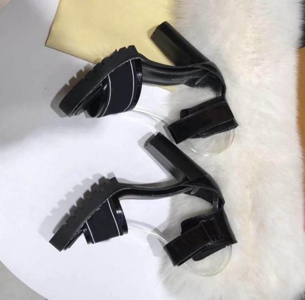 2023 women cow leather high heel sandal lady leather buckle strap rubber sole chunky heel sandal with box5814574, Black
2023 women cow leather high heel sandal lady leather buckle strap rubber sole chunky heel sandal with box5814574, Black