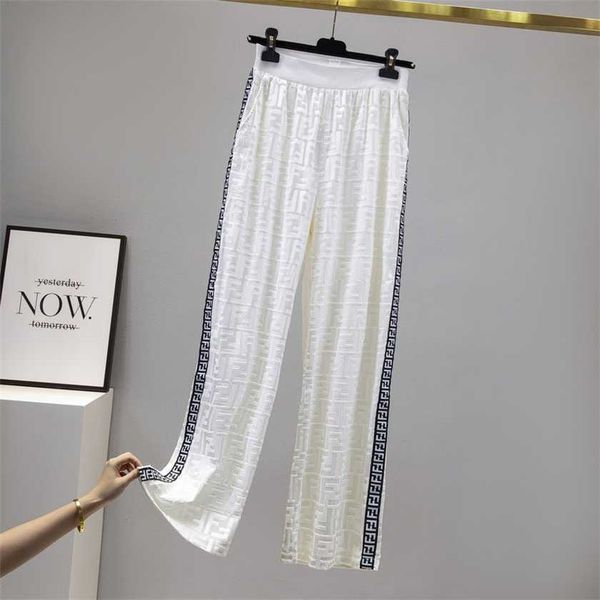 26% off goods european station white wide leg women's autumn and winter waist draping small loose straight tube velvet casual pants, Black;white 
26% off goods european station white wide leg women's autumn and winter waist draping small loose straight tube velvet casual pants, Black;white