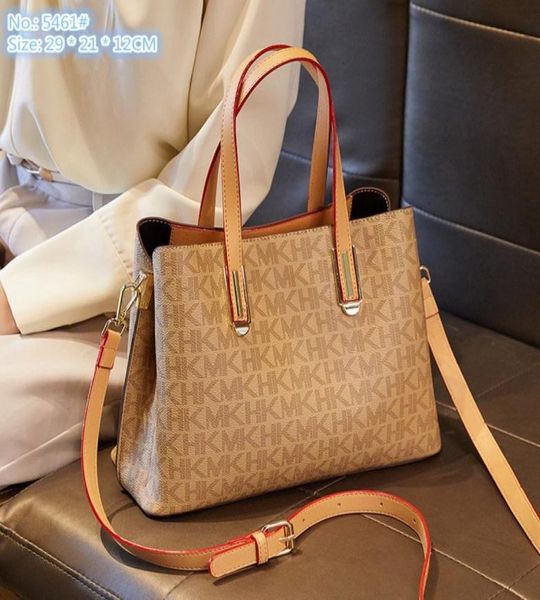 whole factory ladies shoulder bags 2 color elegant temperament printing tote bag personality large capacity threelayer interl6001587
whole factory ladies shoulder bags 2 color elegant temperament printing tote bag personality large capacity threelayer interl6001587