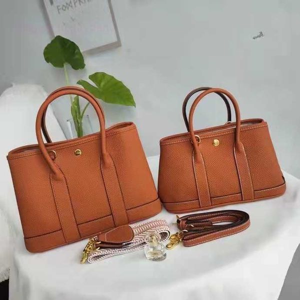 designer herbag garden party evening litchi pattern garden bridal leisure handbag tote one shoulder crossbody women's pu bag todz
designer herbag garden party evening litchi pattern garden bridal leisure handbag tote one shoulder crossbody women's pu bag todz