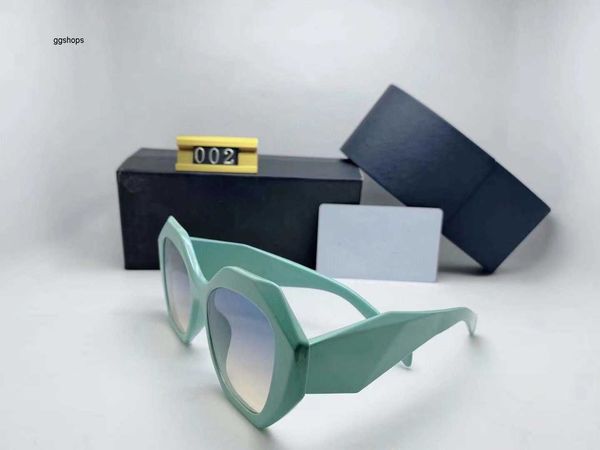 2022 sunglasses for men and women 002 summer style anti-ultraviolet 17wf retro square plate full frame fashion eyeglasses random box, White;black
2022 sunglasses for men and women 002 summer style anti-ultraviolet 17wf retro square plate full frame fashion eyeglasses random box, White;black