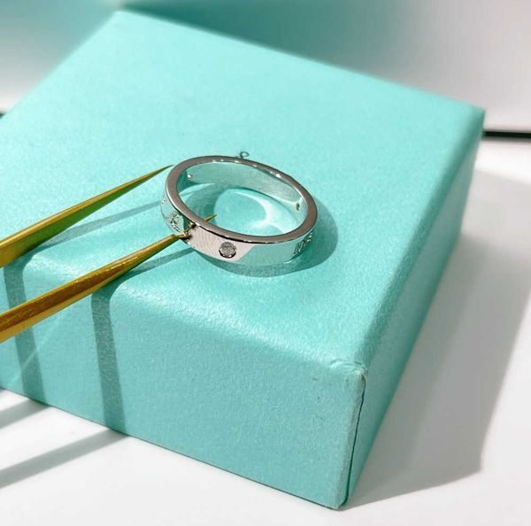 band rings designers ring luxurys couple jewely fashion men's and women's classic letter diamond rings 2 styles anniversary gift s, Silver
band rings designers ring luxurys couple jewely fashion men's and women's classic letter diamond rings 2 styles anniversary gift s, Silver