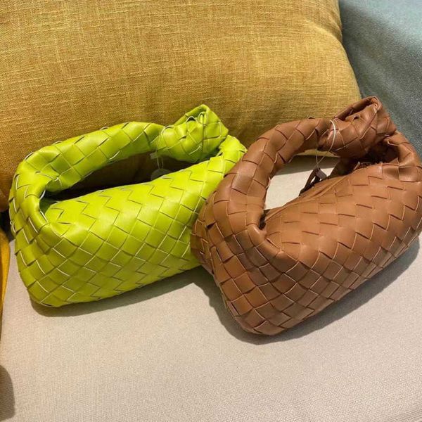 vneta luxury single totes abottegas mini jodie armpit bags same woven horn designer shoulder bag knotted portable clou shoulder bags tis yid
vneta luxury single totes abottegas mini jodie armpit bags same woven horn designer shoulder bag knotted portable clou shoulder bags tis yid