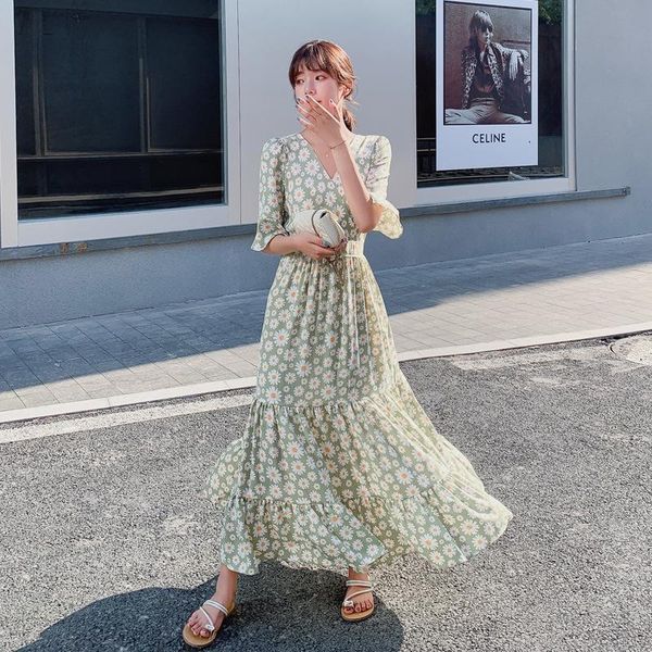 dresses french vintage long casual women dresses chic party print unif dress boho midcalf flare sleeve beach style summer clothing, Black;gray
dresses french vintage long casual women dresses chic party print unif dress boho midcalf flare sleeve beach style summer clothing, Black;gray