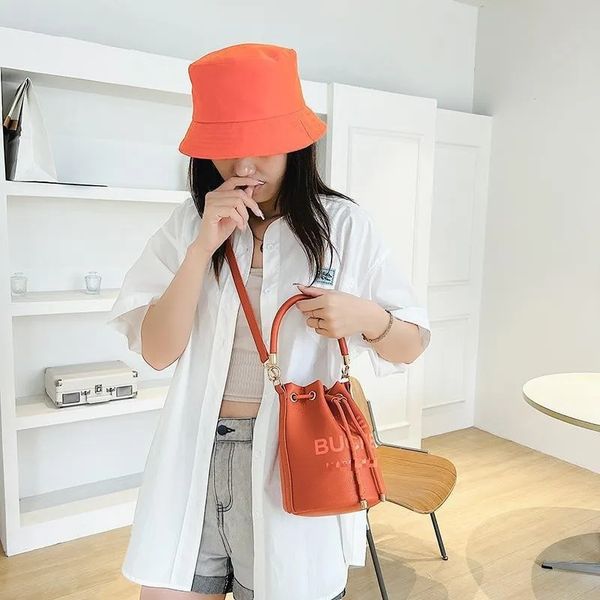 tote bag bucket bag womens large designer cross shopping bags leather shoulder bags handbag luxury fashion totes genuine leather all-match s
tote bag bucket bag womens large designer cross shopping bags leather shoulder bags handbag luxury fashion totes genuine leather all-match s
