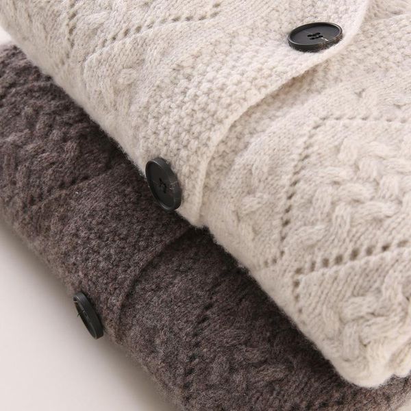 sweaters lhzsyy 100%wool cardigan women's 2021 spring autumn new pure color thick outer knitted large size diamond cashmere sweater coa, White;black
sweaters lhzsyy 100%wool cardigan women's 2021 spring autumn new pure color thick outer knitted large size diamond cashmere sweater coa, White;black
