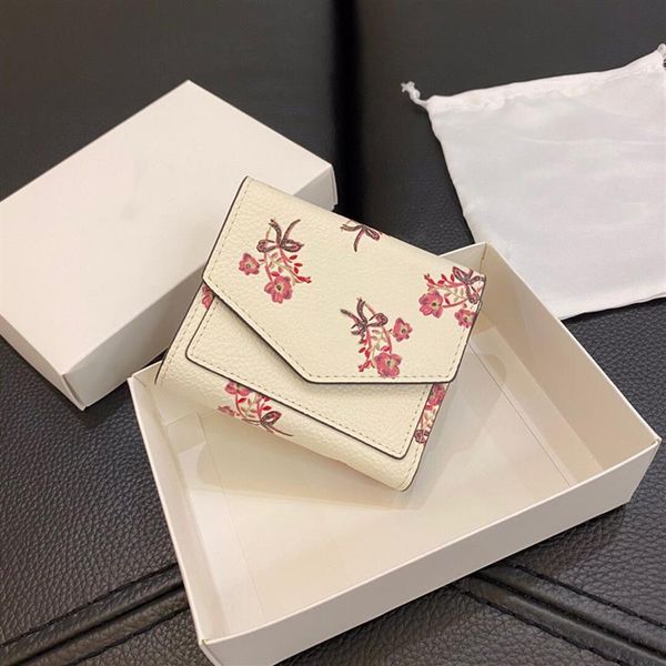 women wallet 2021 autumn new fashion ladies purse cowhide short-wallet flower print clutch credit card size11 10cm259g, Red;black
women wallet 2021 autumn new fashion ladies purse cowhide short-wallet flower print clutch credit card size11 10cm259g, Red;black