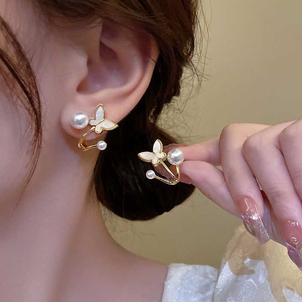 charm new french imitation pearl stud earrings butterfly for women korean fashion crystal earring bridal elegant jewelry party gift aa230421, Golden
charm new french imitation pearl stud earrings butterfly for women korean fashion crystal earring bridal elegant jewelry party gift aa230421, Golden