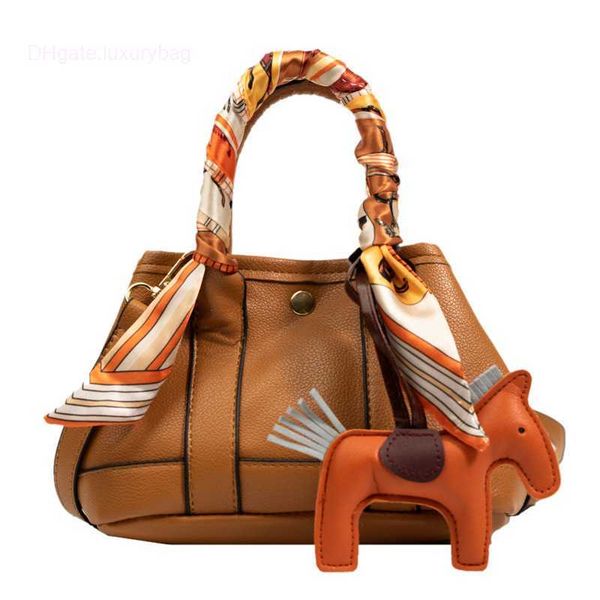 designer herbag garden party evening lychee pattern women's bag popular same large capacity fashion versatile one shoulder crossbody ha
designer herbag garden party evening lychee pattern women's bag popular same large capacity fashion versatile one shoulder crossbody ha