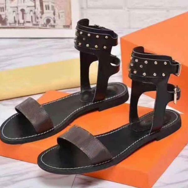 2021 luxury new calf leather platform sandals r rivet women039s flat saidandals 3541 with box9902383, Black
2021 luxury new calf leather platform sandals r rivet women039s flat saidandals 3541 with box9902383, Black