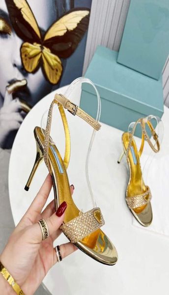 2023 new european designer sandals fashion triangle decorati sanals women039s thickquality real leather shoes hgh heels show351225895, Black
2023 new european designer sandals fashion triangle decorati sanals women039s thickquality real leather shoes hgh heels show351225895, Black