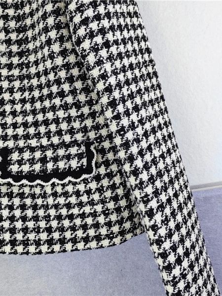 fur 2022 new women wool blended coat retro houndstooth tweed vneck singlebreasted longsleeved short jacket top, Black
fur 2022 new women wool blended coat retro houndstooth tweed vneck singlebreasted longsleeved short jacket top, Black