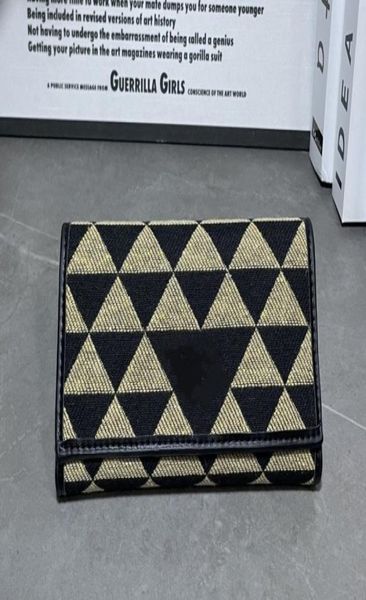 designer wallet luxury brand card package classical triangle labelhandbag banquet shopping wedding leisure business package 202510312, Red;black
designer wallet luxury brand card package classical triangle labelhandbag banquet shopping wedding leisure business package 202510312, Red;black