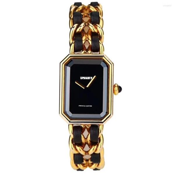 wristwatches 2022 women watch luxury style small dial square fashion retro braided chain leather steel strap pointer quartz266i, Slivery;brown
wristwatches 2022 women watch luxury style small dial square fashion retro braided chain leather steel strap pointer quartz266i, Slivery;brown