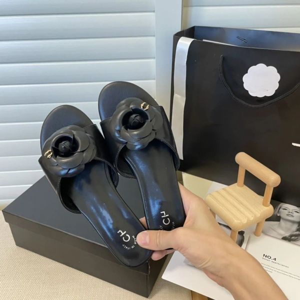 sandals women's paris summer soft bottom fashion versatile cctiy shoes women's 2023 new brands designer slide rubber flip-flops fl, Black
sandals women's paris summer soft bottom fashion versatile cctiy shoes women's 2023 new brands designer slide rubber flip-flops fl, Black